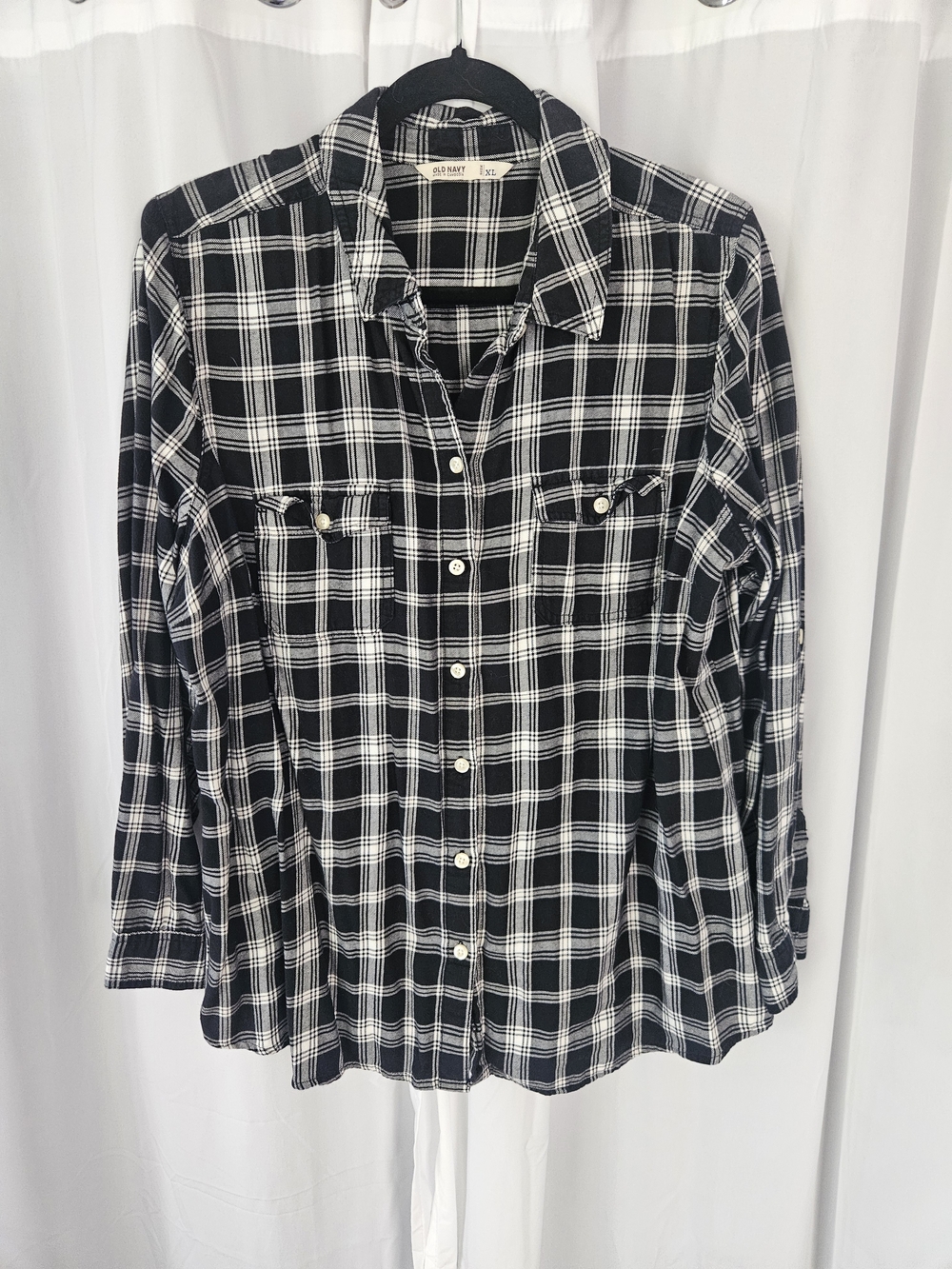 Old Navy Women's Black and White Plaid Button-Down Shirt Size XL